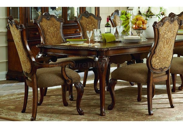 Крісло з підлокітниками Pemberleigh Legacy Classic